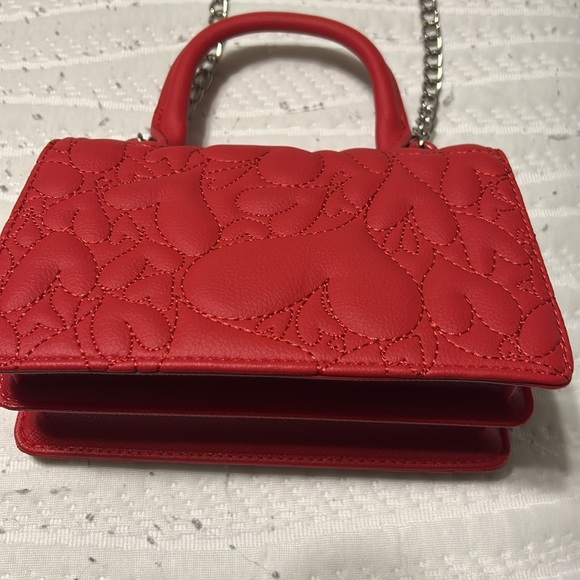 Betsey Johnson Red Crossbody Bag nwot 8 X5 size. Pretty red purse with chain. - Picture 10 of 11